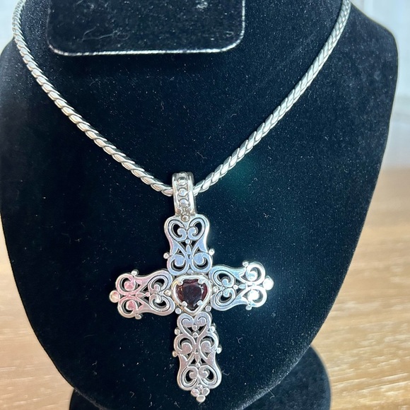 Brighton cross necklace - Picture 4 of 5